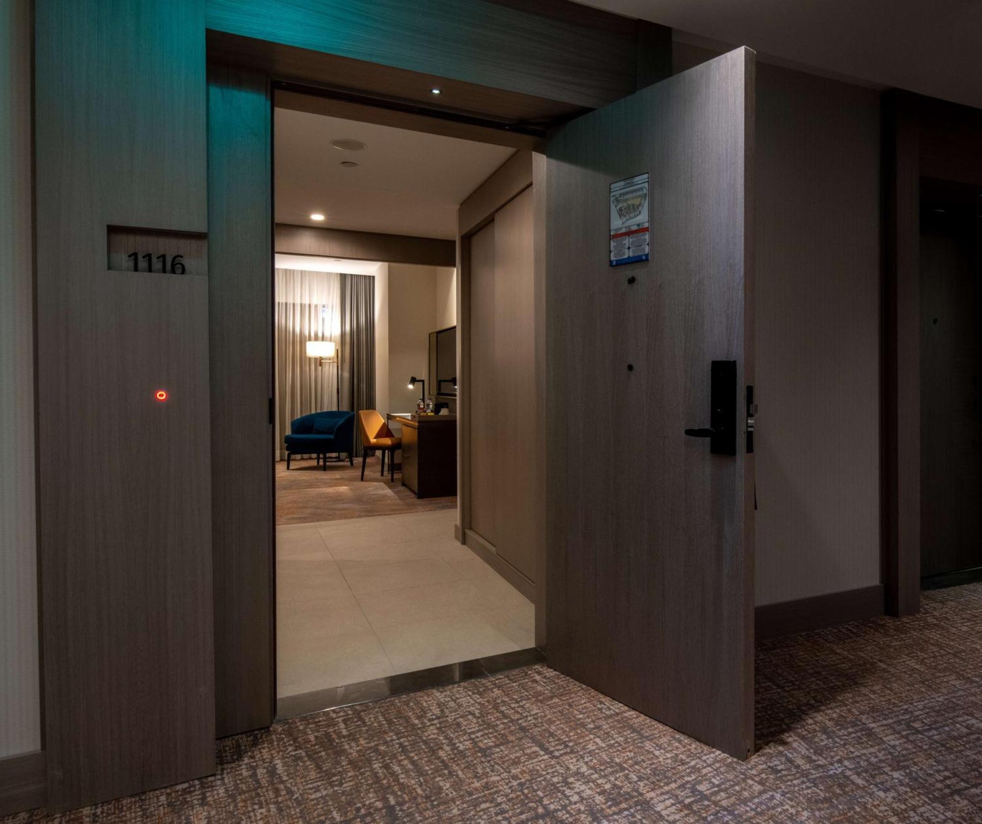 Hilton Mall Of Stambuł Zewnętrze zdjęcie A hotel room in Bangkok, Thailand